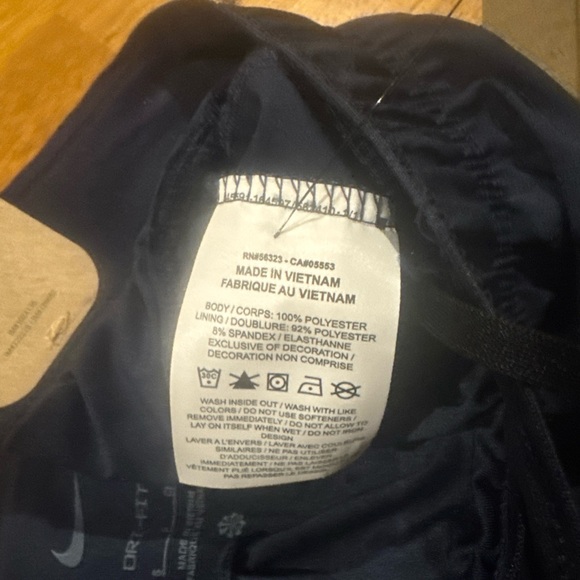 Nike Mens Dri Fit Challenger Running Shorts Small Navy Lined DV9361 451 New Tags - Picture 6 of 10